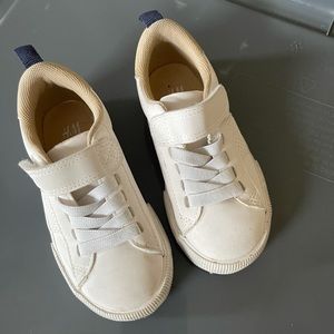 Toddler shoes